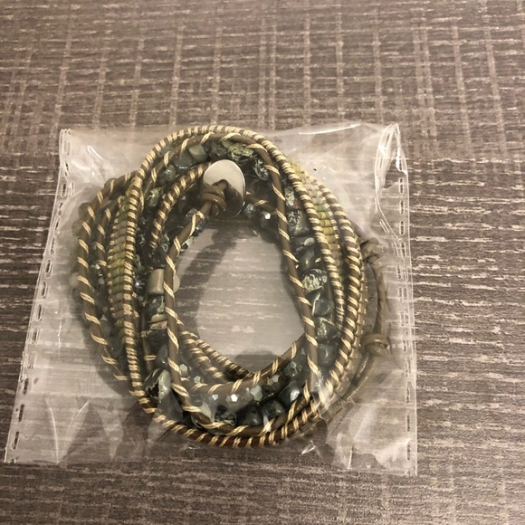 B1G1F 🌸 Wrap Bracelet - Picture 1 of 1